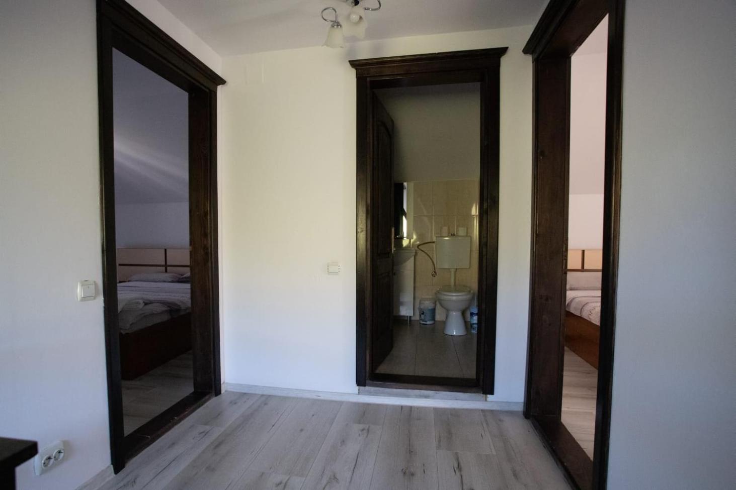 Casa Din Livada, Poiana Marului, Brasov别墅 外观 照片